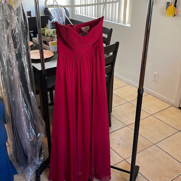 Red prom/ Bridesmaids dress - Picture 1 of 3